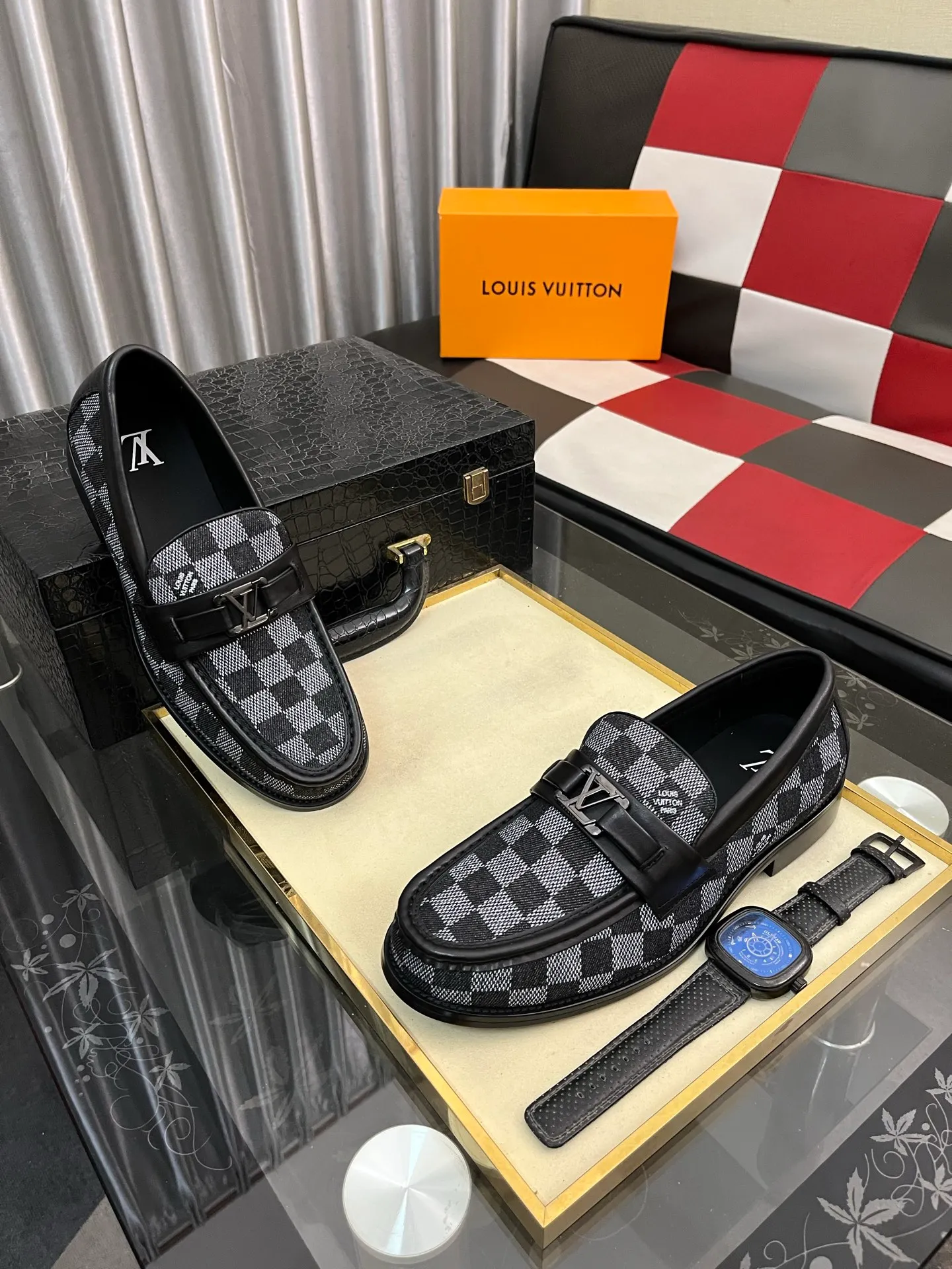 Men's Men's Shoes Men's Men's Shoes 💰520⌚️⌚️[LV] The most popular classic Louis Vuitton leather shoes. Synchronized with the official website, the upper adopts Italian imported upper embossing➕comfortable cowhide lining, fashionable atmosphere, unique brand and unique craftsmanship. Highlighting the hot style of the new year. Stop hesitating, stop wandering, get it now. Code number: 38--44. 2️⃣colors available